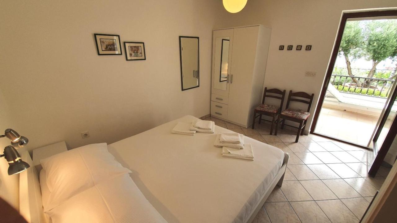 Apartments Dora Banjol 외부 사진