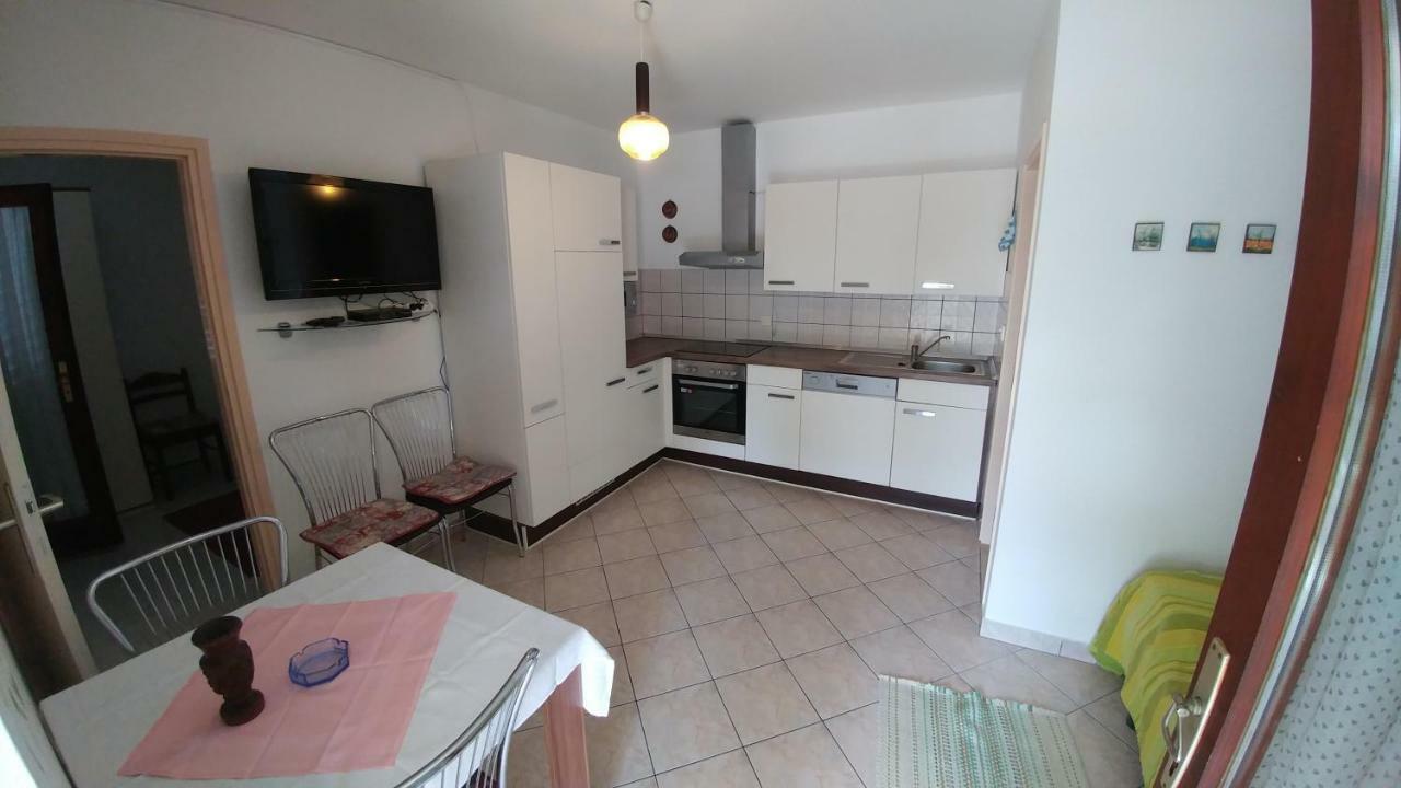Apartments Dora Banjol 외부 사진