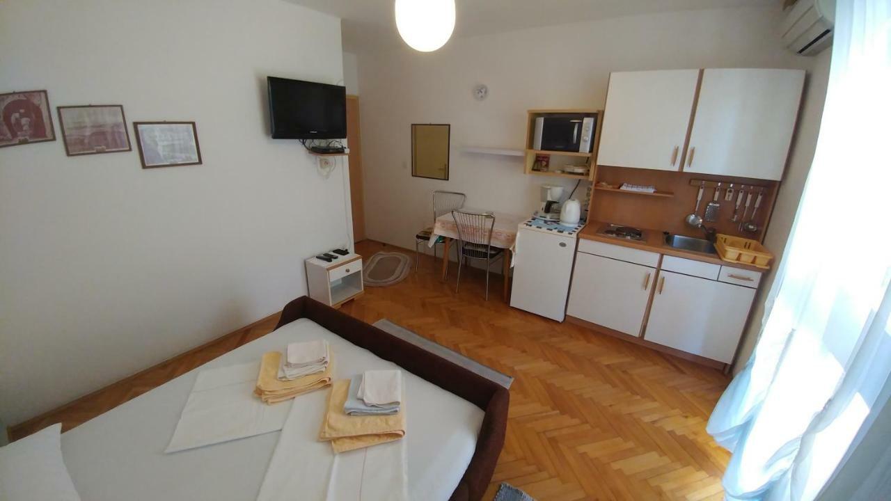 Apartments Dora Banjol 외부 사진