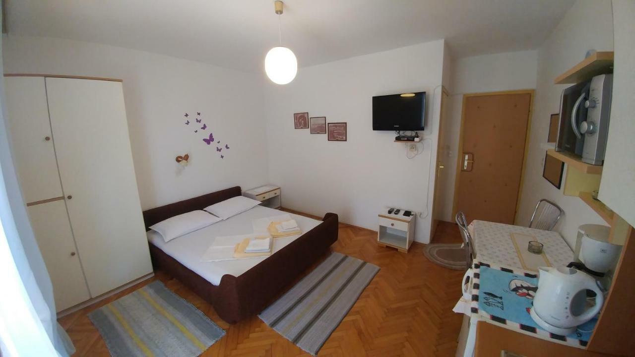 Apartments Dora Banjol 외부 사진